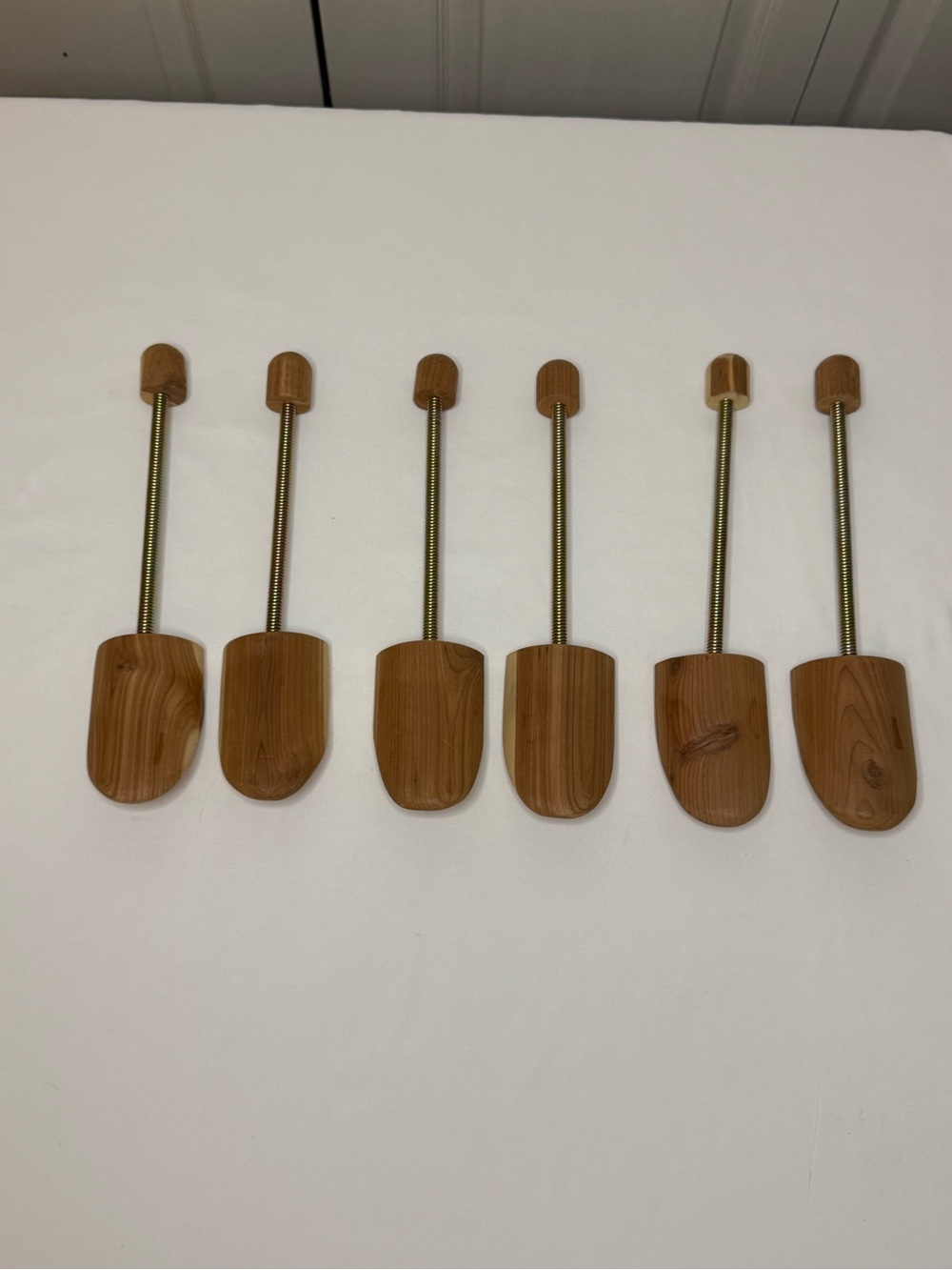 3 Pairs Women’s Cedar Wooden Adjustable Shoe Trees Shoe Savers Size 8-10